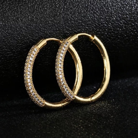 Gold plated hoop earrings - Picture 2 of 3